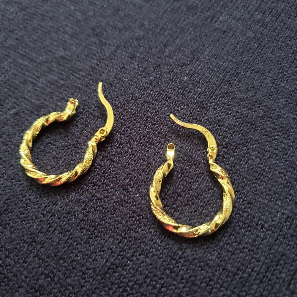 Small Gold Hoop Earrings